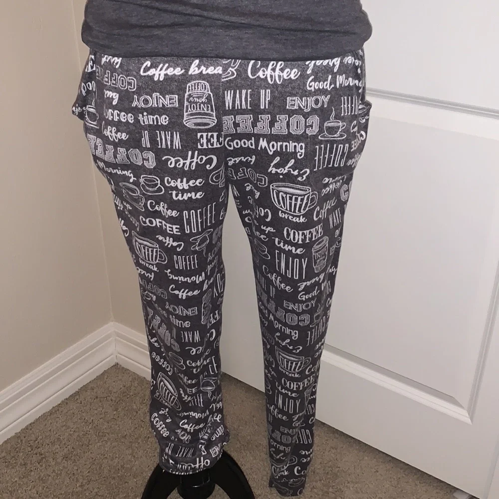 SUPER CUTE COFFEE THEMED SIZE SMALL 3-PIECE MATCHING OUTFIT